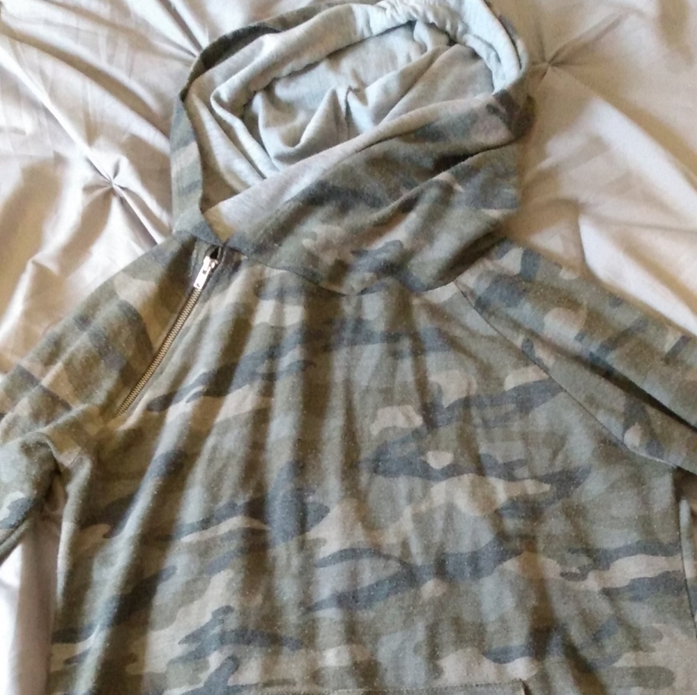 Boutique camo hoodie